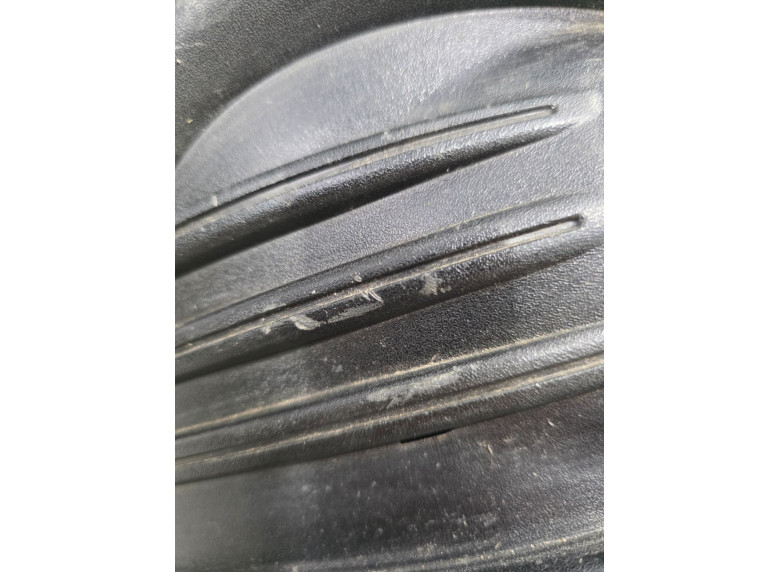 Рамка фары противотуманной правой к Ford Focus, 2008г.