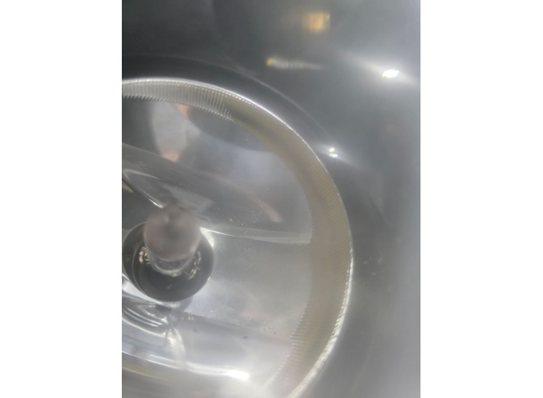 Фара противотуманная правая к Volkswagen Golf, 2006г.