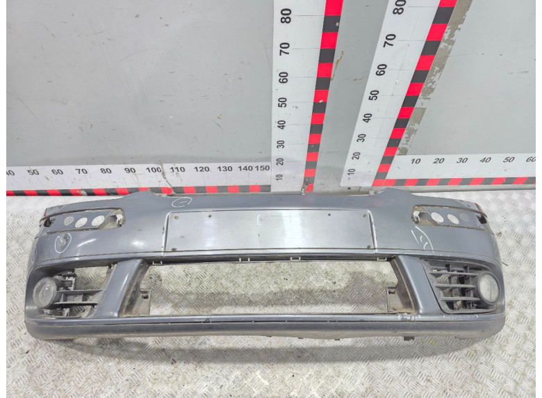 Бампер передний к Volkswagen Golf, 2006г.