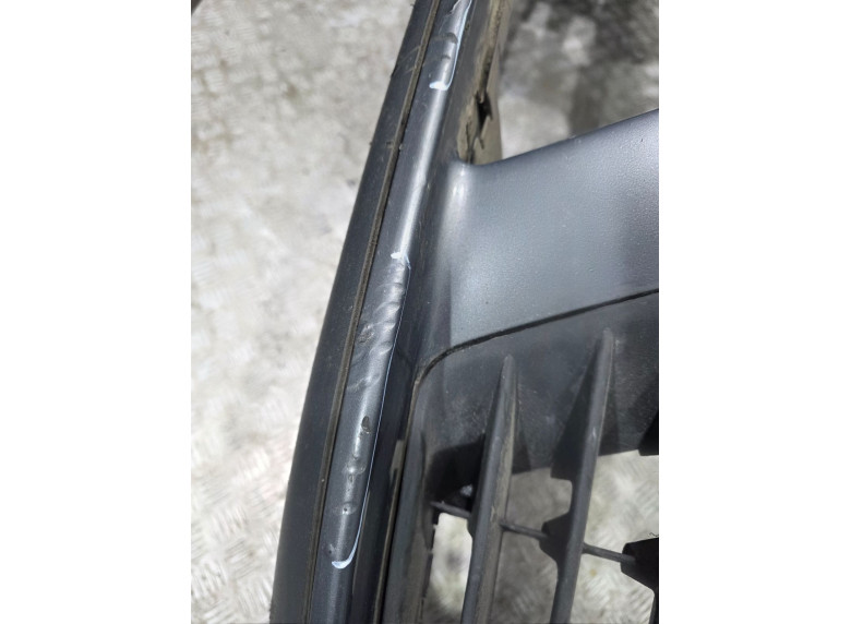 Бампер передний к Volkswagen Golf, 2006г.