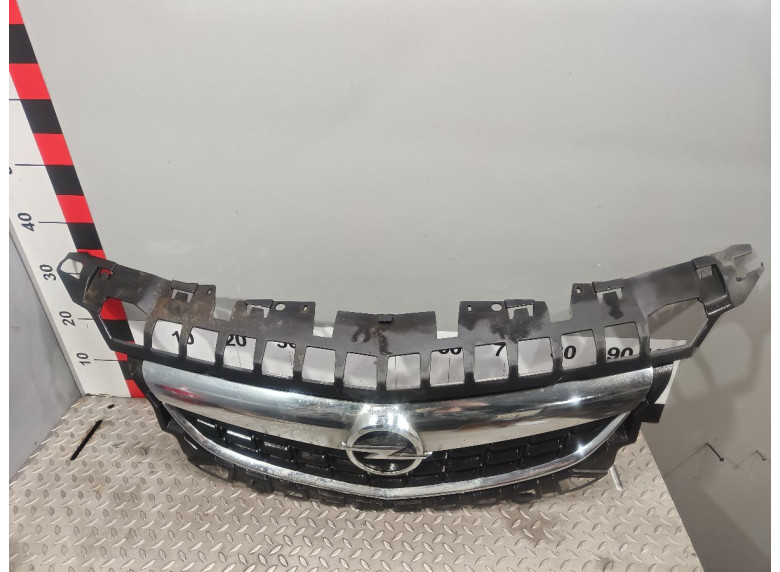 Решетка радиатора к Решетка радиатора к Opel Astra undefined г. Astra