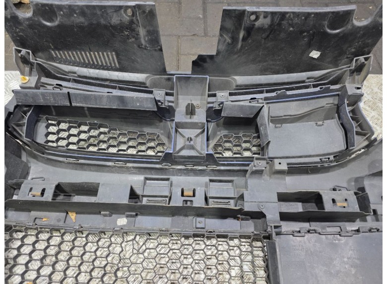 Решетка радиатора к Решетка радиатора к Dacia Logan undefined г. Logan