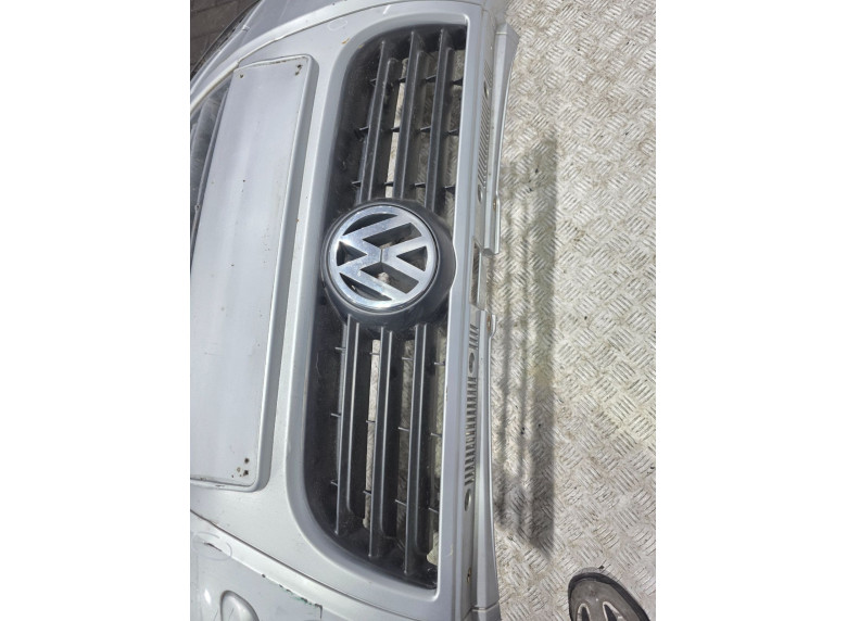 Решетка радиатора к Volkswagen Polo, 2006г.