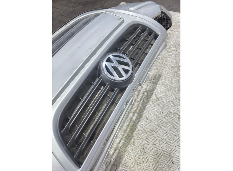 Решетка радиатора к Volkswagen Polo, 2006г.
