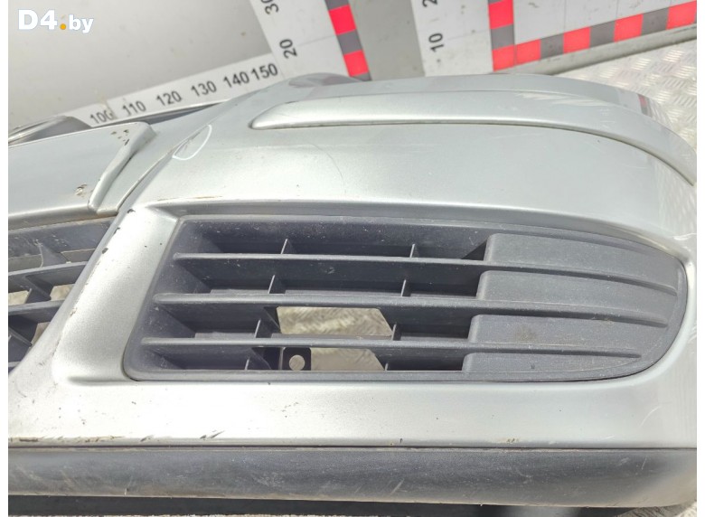 Заглушка (решетка) в бампер передний к Volkswagen Polo undefined г.