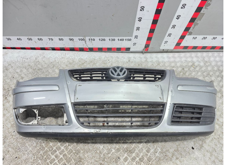 Бампер передний к Volkswagen Polo, 2006г.