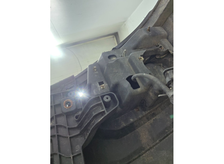 Поворотник левый к Iveco Daily, 2015г.