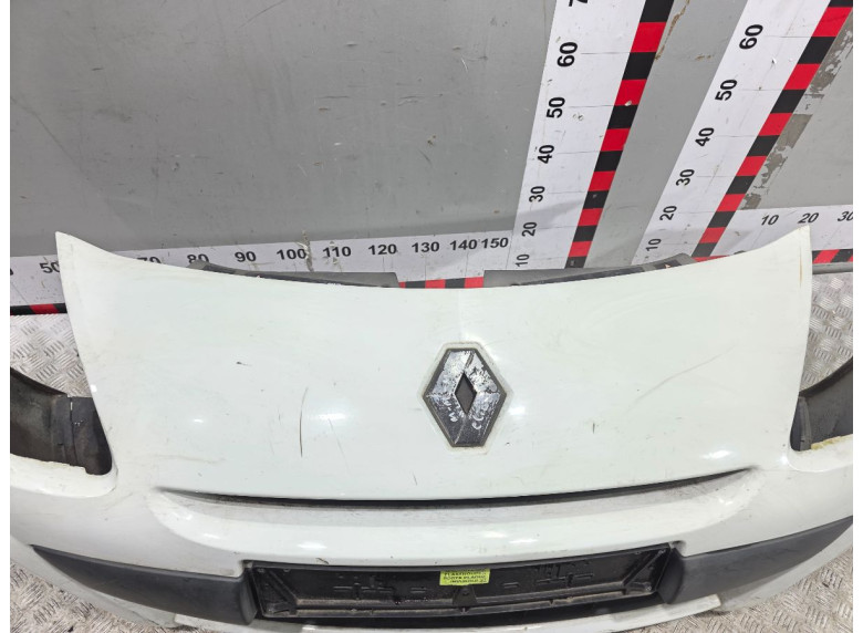 Бампер передний к Renault Clio, 2010г.