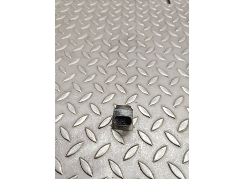 Датчик парктроника к Volkswagen Golf, 2014г.