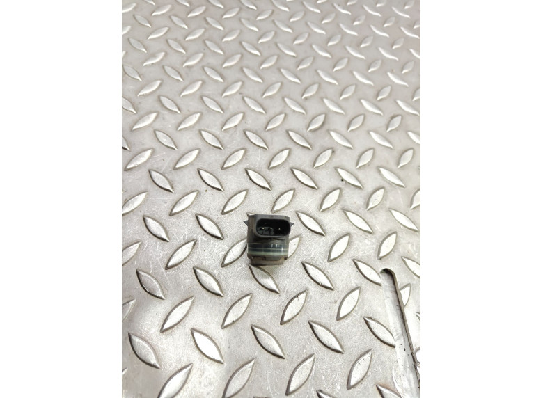 Датчик парктроника к Volkswagen Golf, 2014г.