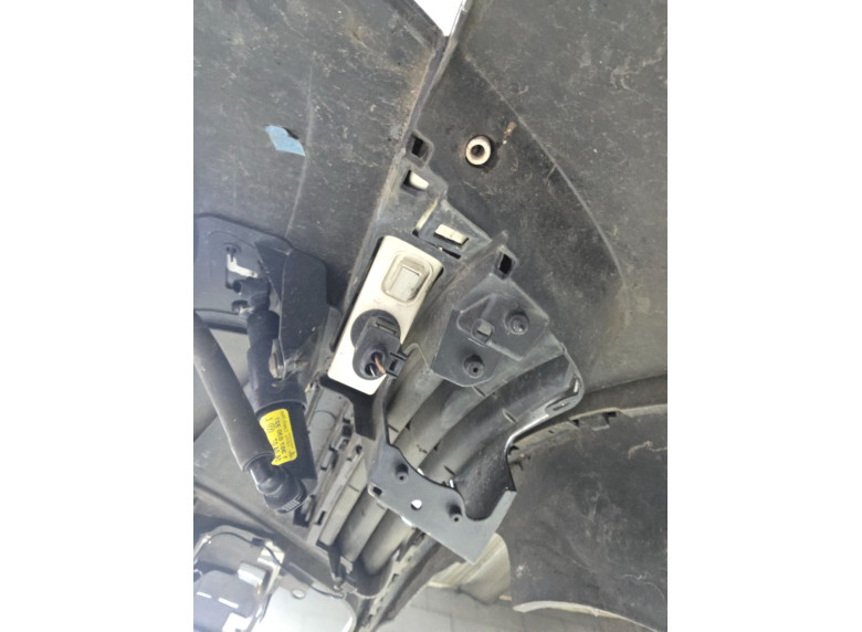 Поворотник левый к Volkswagen Passat, 2006г.