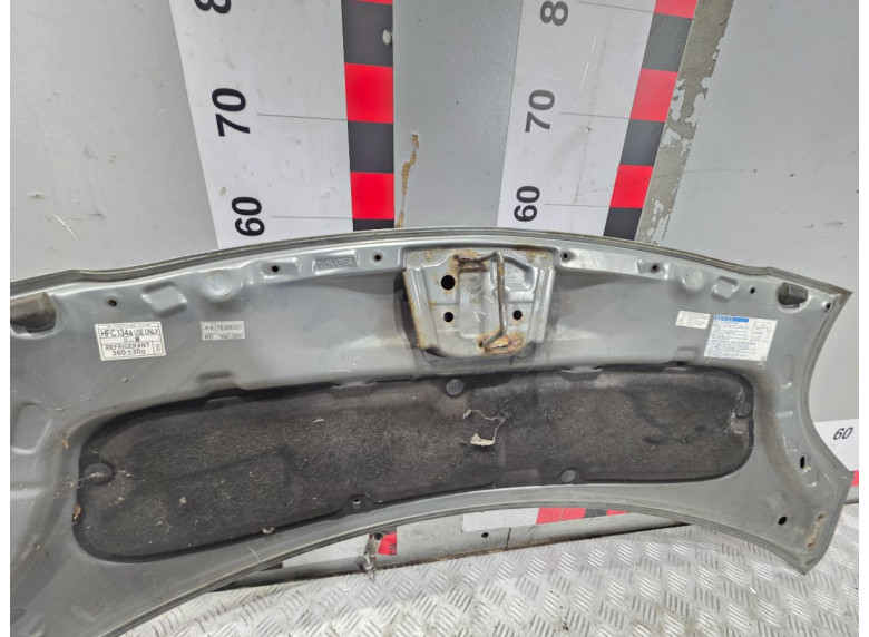 Капот к Toyota Yaris, 2006г.