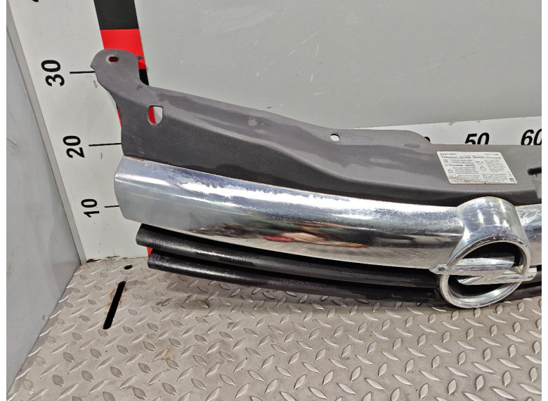 Решетка радиатора к Решетка радиатора к Opel Astra undefined г. Astra