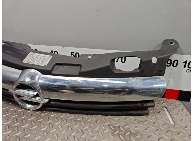 Решетка радиатора к Решетка радиатора к Opel Astra undefined г. Astra