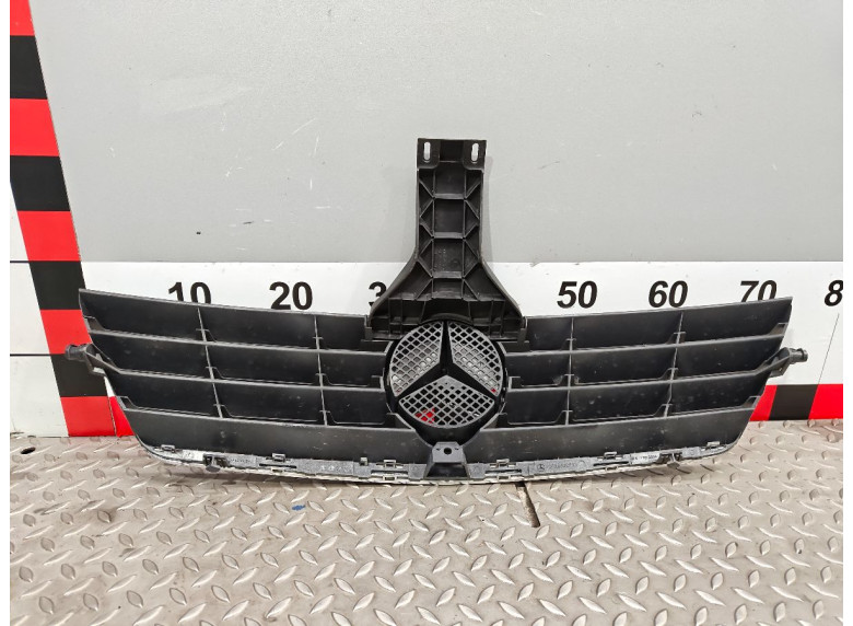 Решетка радиатора к Решетка радиатора к Mercedes CW203 undefined г. C W203