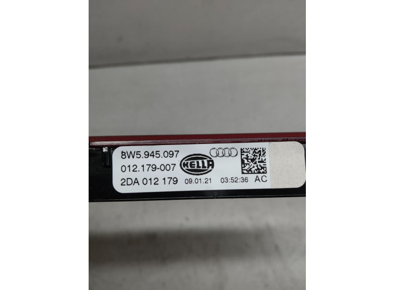 Стоп-сигнал к Audi A4, 2021г.