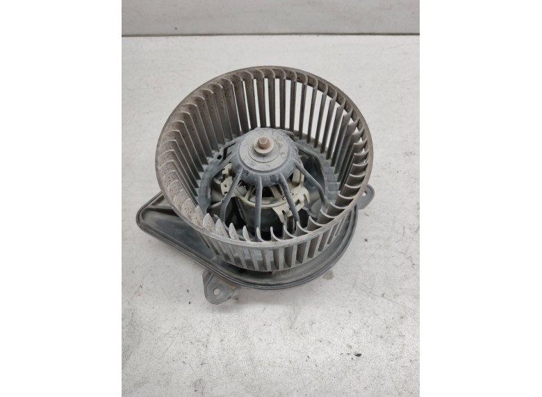 Моторчик печки к Моторчик печки к Renault Trafic undefined г. Trafic