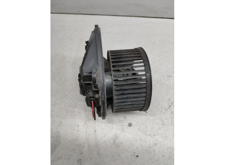 Моторчик печки к Моторчик печки к Renault Trafic undefined г. Trafic