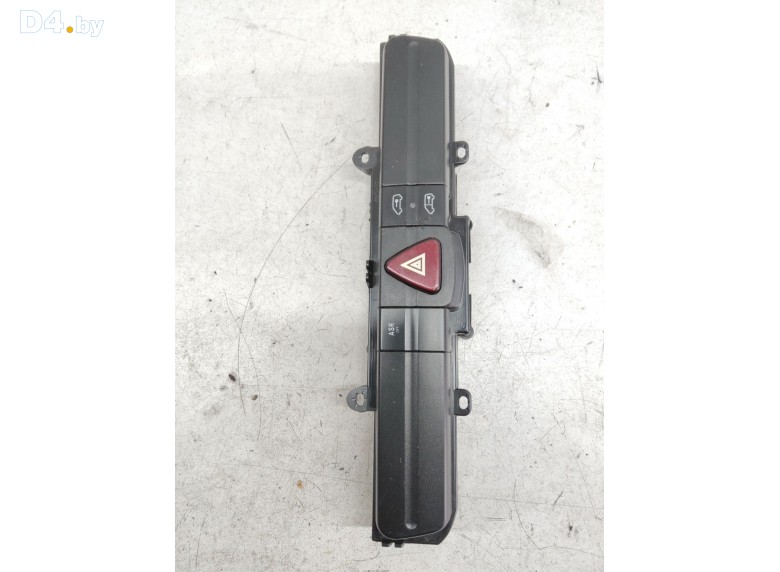 Кнопка аварийной сигнализации к Mercedes Sprinter undefined г.