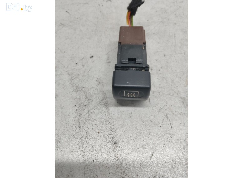 Кнопка обогрева заднего стекла к Peugeot 806 undefined г.