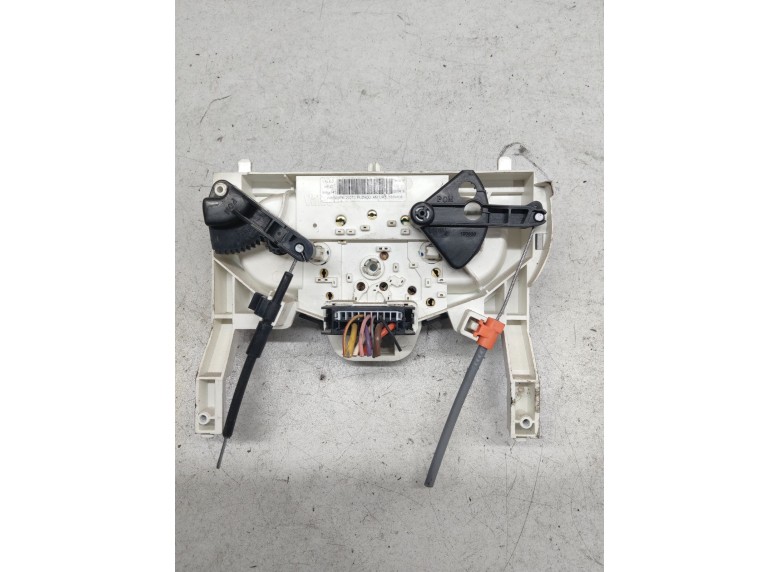 Блок управления печки/климат-контроля к Блок управления печки/климат-контроля к Renault Trafic undefined г. Trafic