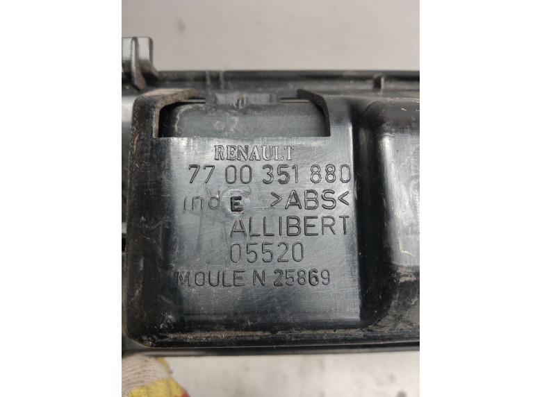 Пепельница к Renault Master, 1999г.