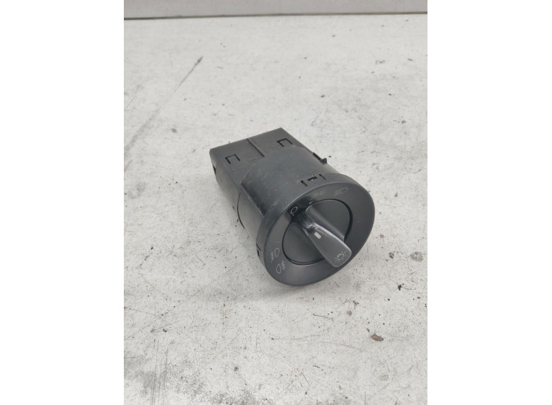 Переключатель света к Skoda Octavia