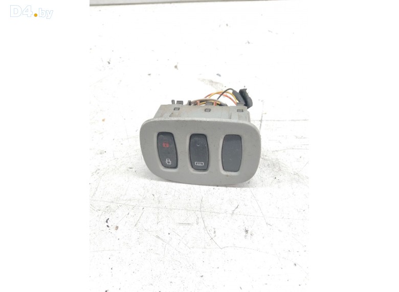 Кнопка обогрева заднего стекла к Renault Trafic undefined г.