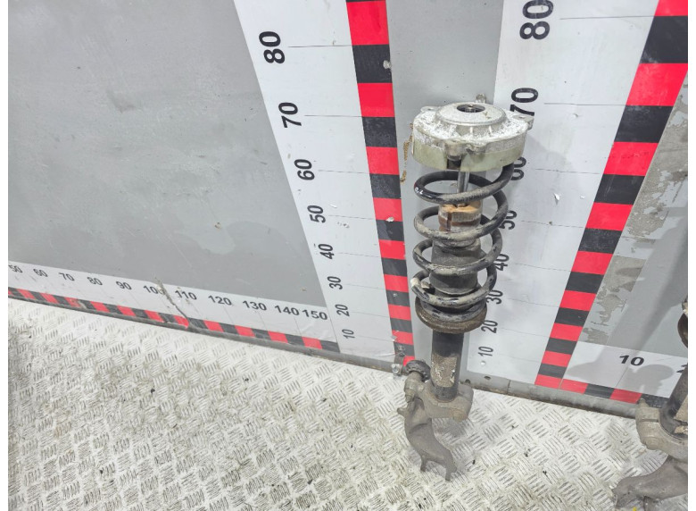 Амортизатор передний левый к Audi A4, 2021г.