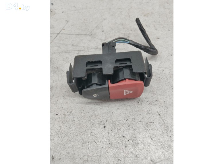 Кнопка аварийной сигнализации к Renault Megane undefined г.