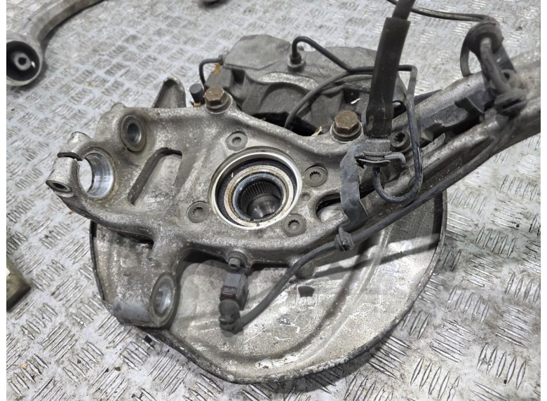 Кожух защитный тормозного диска к Audi A4, 2021г.