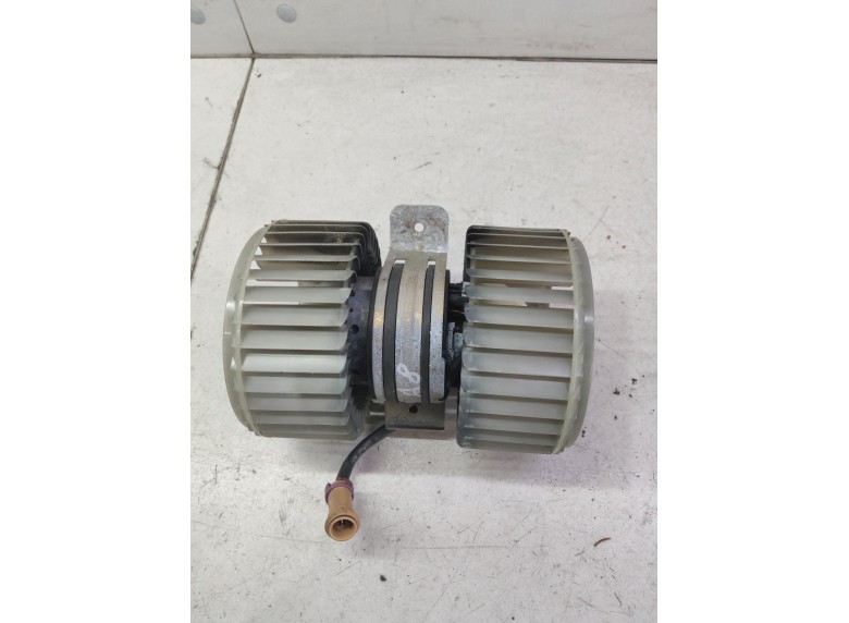 Моторчик печки к Audi A8