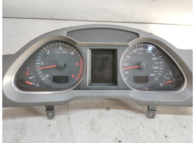 Щиток приборов (приборная панель) к Audi A6, 2005г.
