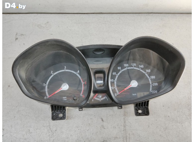 Щиток приборов (приборная панель) к Ford Fiesta undefined г.