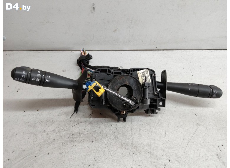 Переключатель подрулевой (стрекоза) к Dacia Logan undefined г.