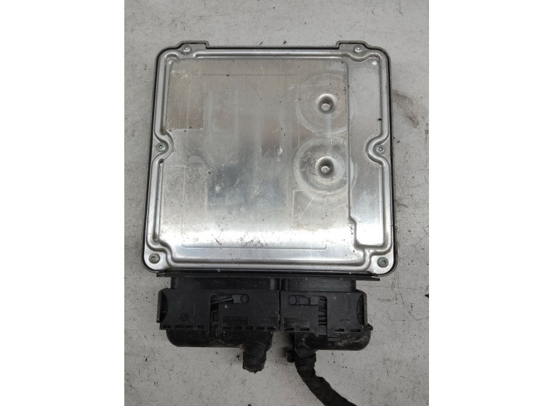 Блок управления двигателем к Volkswagen Golf, 2005г.