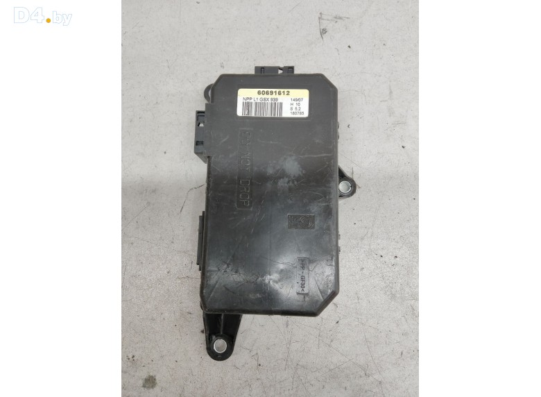 Блок управления двери передней правой к AlfaRomeo 159 undefined г.