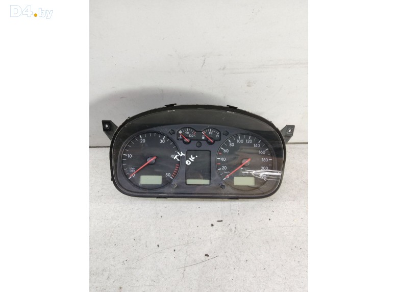 Щиток приборов (приборная панель) к Volkswagen Transporter undefined г.