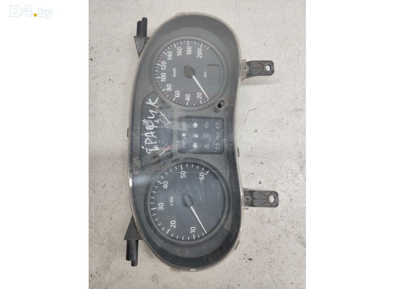 Щиток приборов (приборная панель) к Renault Trafic undefined г.