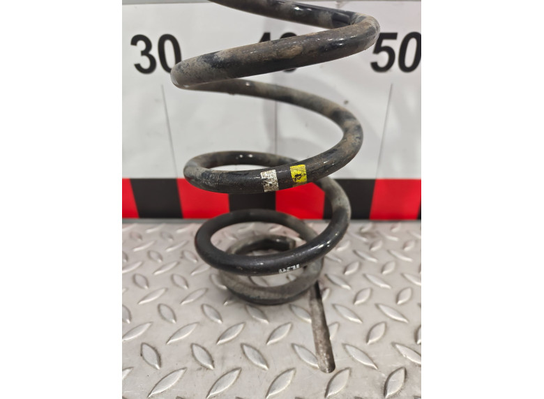 Пружина задняя к Volkswagen Golf, 2009г.