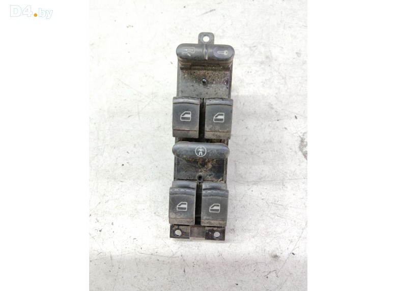 Блок управления стеклоподъемниками к Volkswagen Passat undefined г.