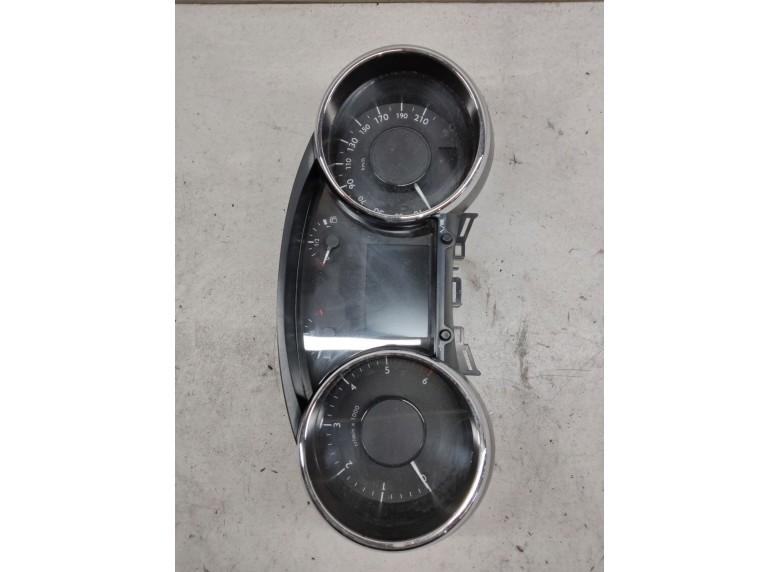 Щиток приборов (приборная панель) к Peugeot 5008