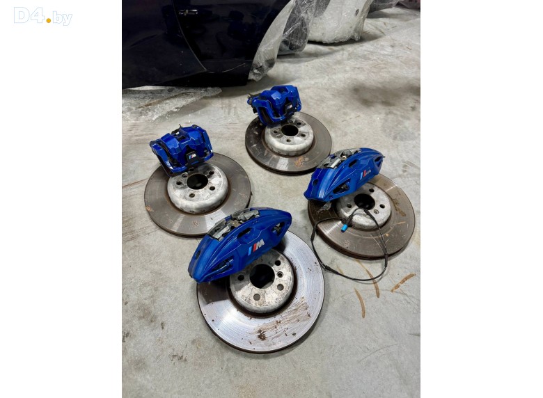 Комплект тормозов (диски и суппорта) к Комплект тормозов (диски и суппорта) к BMW 3G20/G21 undefined г. 4 G26