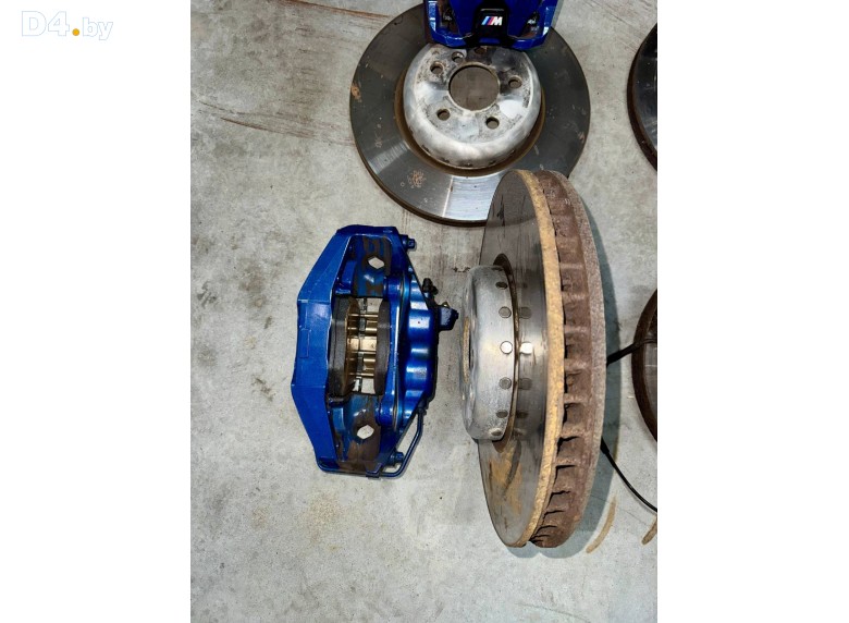 Комплект тормозов (диски и суппорта) к Комплект тормозов (диски и суппорта) к BMW 3G20/G21 undefined г. 4 G26