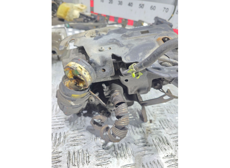 Автономный отопитель к Volkswagen Touran, 2005г.