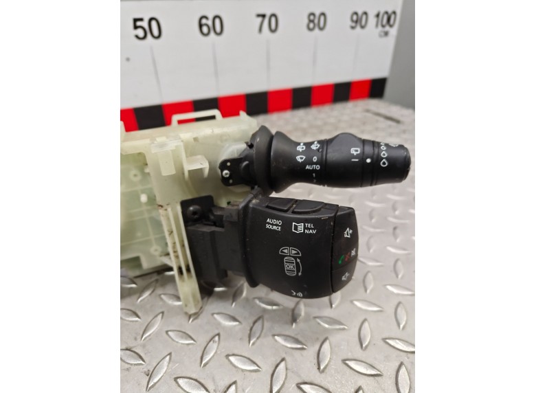 Переключатель подрулевой (стрекоза) к Переключатель подрулевой (стрекоза) к Renault Megane undefined г. Megane