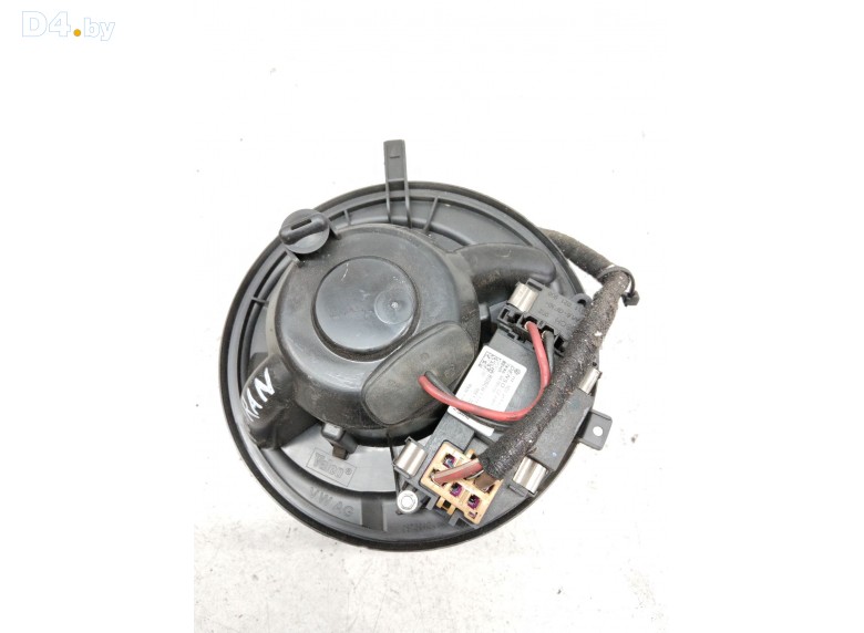 Моторчик печки к Volkswagen Touran undefined г.