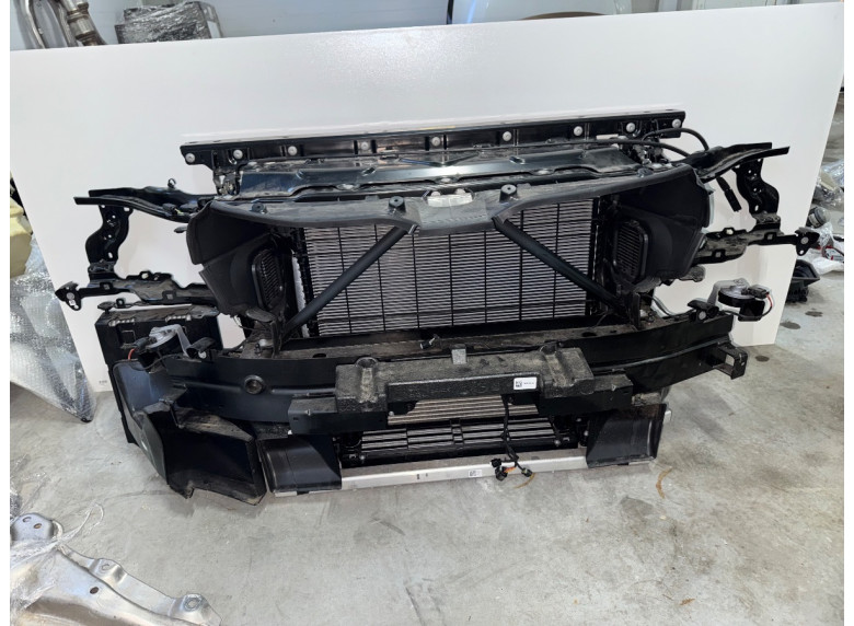 Передняя часть (ноускат) в сборе к BMW XM G09, 2024г.