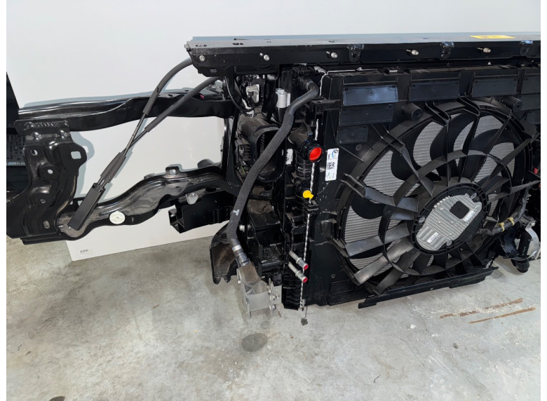 Передняя часть (ноускат) в сборе к BMW XM G09, 2024г.