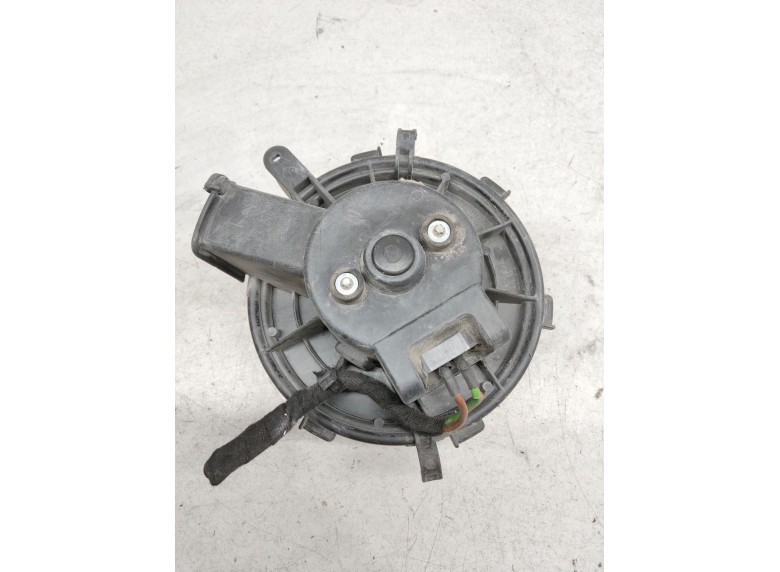 Моторчик печки к Peugeot Boxer